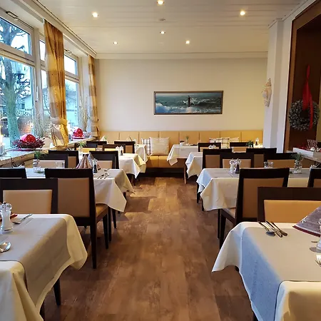 Hotel Vier Linden 3*