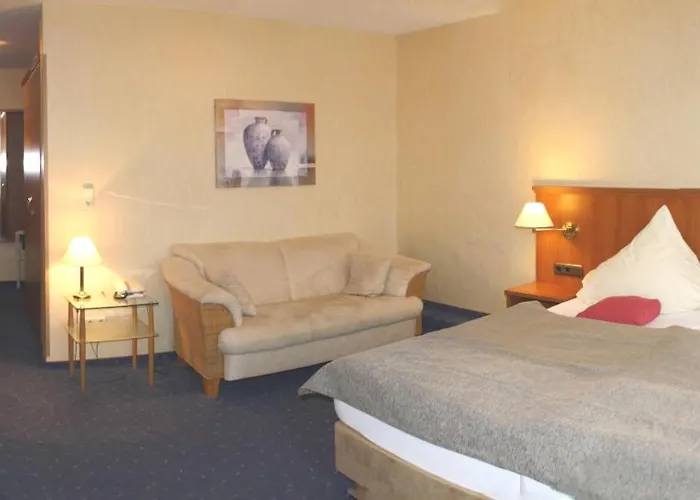 Hotel Vier Linden 3*